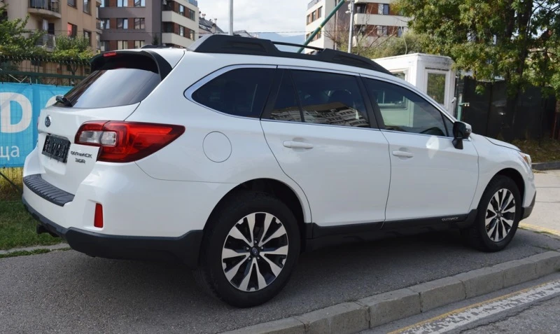 Subaru Outback 3.6R AWD FULL , снимка 4 - Автомобили и джипове - 42433371