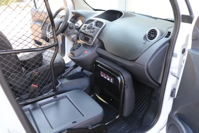 Renault Kangoo, снимка 7 - Автомобили и джипове - 47397505