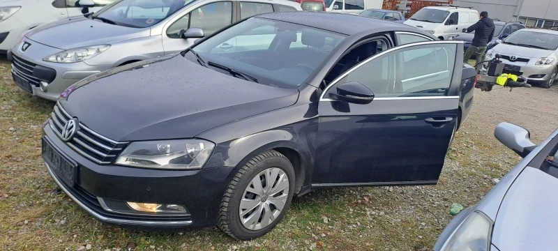 VW Passat 2.0TDI, снимка 2 - Автомобили и джипове - 48463996