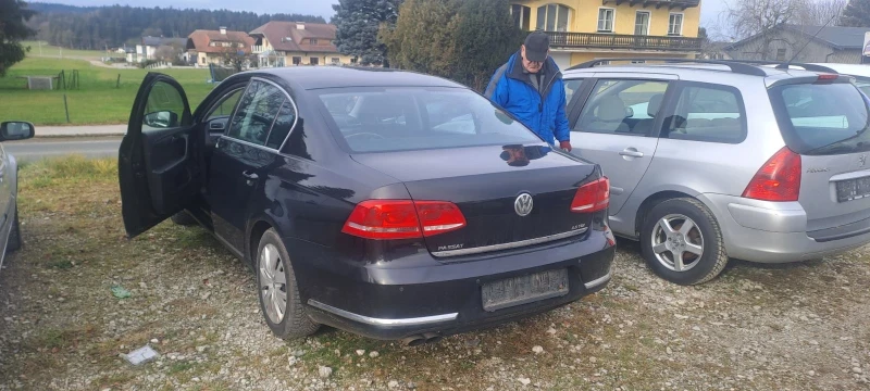 VW Passat 2.0TDI, снимка 4 - Автомобили и джипове - 48463996