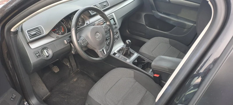 VW Passat 2.0TDI, снимка 5 - Автомобили и джипове - 48463996