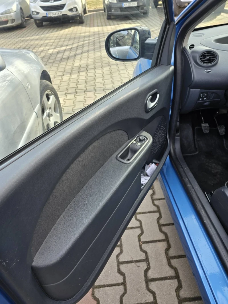 Renault Twingo 1.5 DCI, снимка 5 - Автомобили и джипове - 49245598