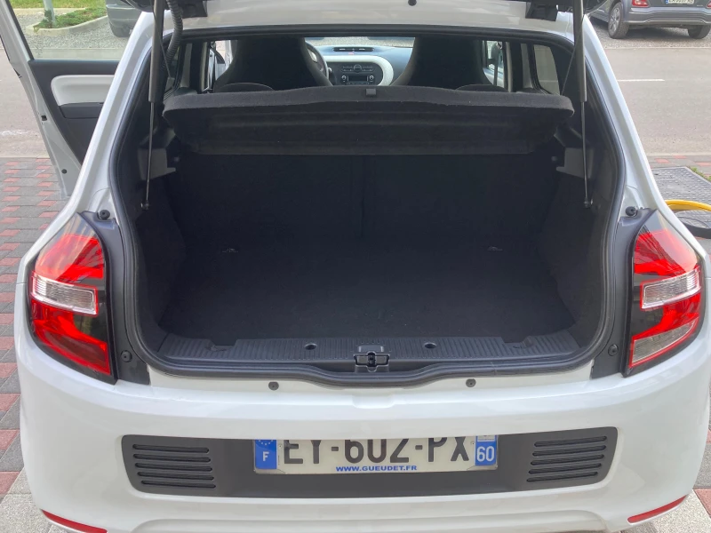 Renault Twingo LIMITED, снимка 16 - Автомобили и джипове - 50635026