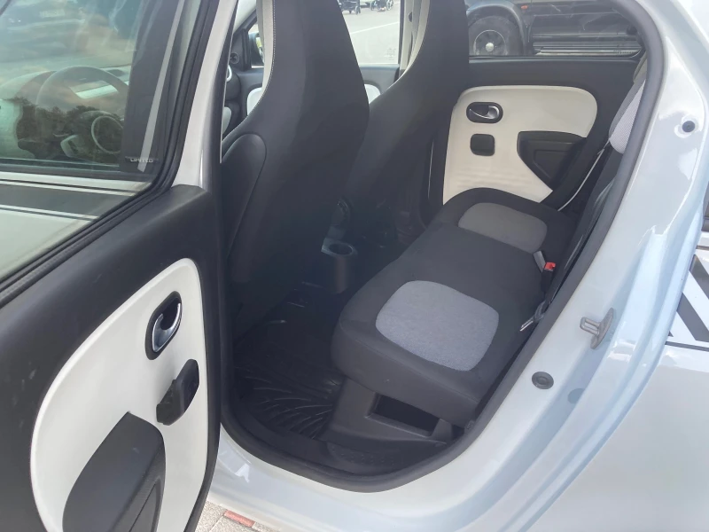 Renault Twingo LIMITED, снимка 15 - Автомобили и джипове - 50635026