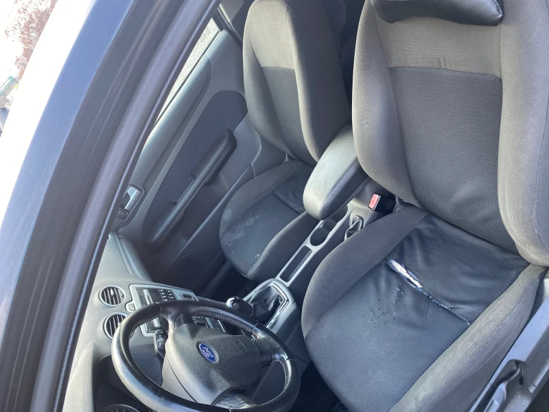 Ford Focus 1.6 tdci 109hp, снимка 10 - Автомобили и джипове - 52597738