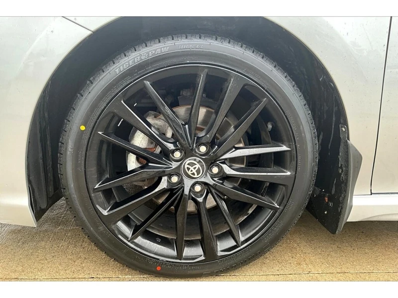 Toyota Camry HYBRID XSE * * CARFAX * * АВТО КРЕДИТ * * , снимка 17 - Автомобили и джипове - 52606351