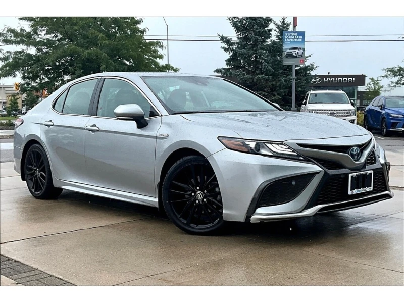 Toyota Camry HYBRID XSE * * CARFAX * * АВТО КРЕДИТ * * , снимка 2 - Автомобили и джипове - 52606351