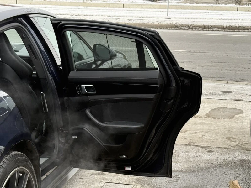 Porsche Panamera 4* AWD* АвтоКредит* (ЦЕНА ДО БГ), снимка 13 - Автомобили и джипове - 52857662