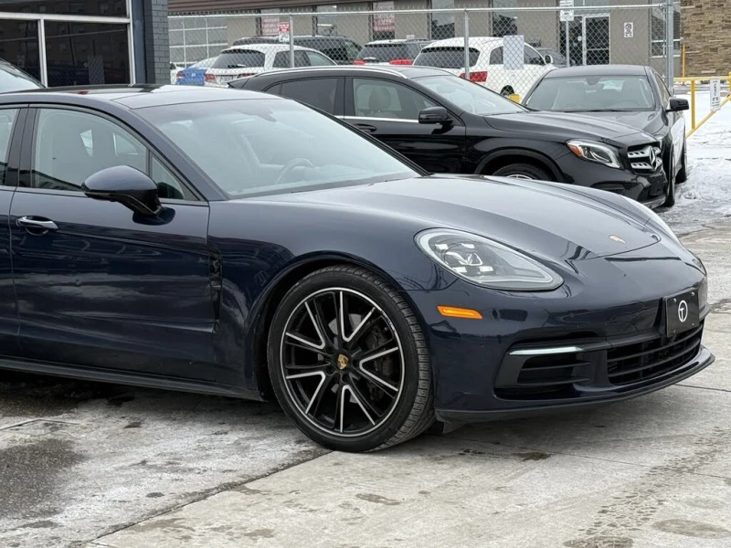 Porsche Panamera 4* AWD* АвтоКредит* (ЦЕНА ДО БГ), снимка 4 - Автомобили и джипове - 52857662