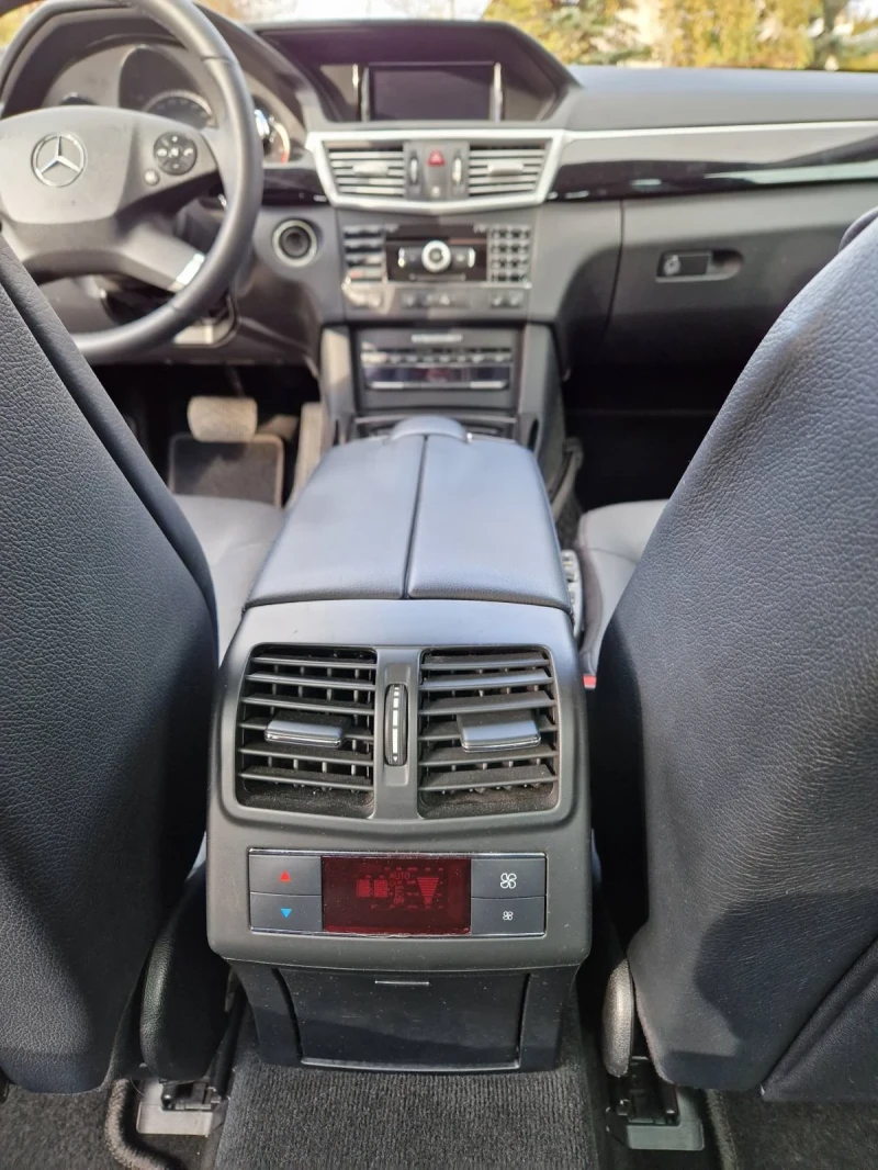 Mercedes-Benz E 350, снимка 12 - Автомобили и джипове - 53100218