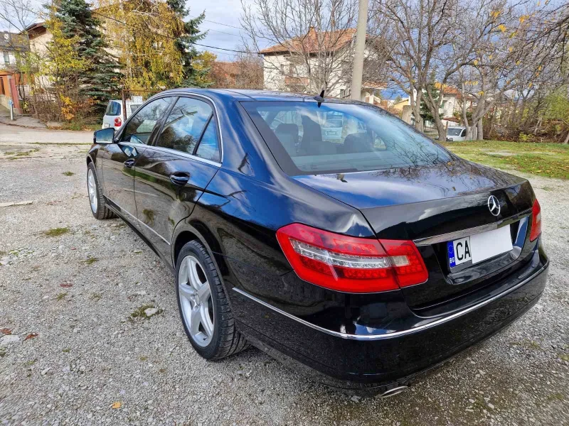 Mercedes-Benz E 350, снимка 4 - Автомобили и джипове - 53100218