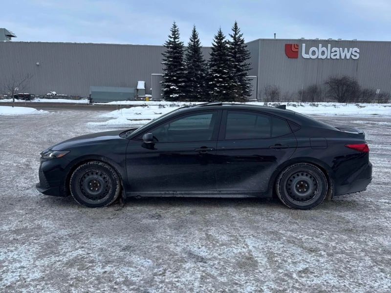 Toyota Camry * SE Upgrade CVT AWD * CARFAX * БЕЗ ПЪРВОНАЧАЛНА В, снимка 2 - Автомобили и джипове - 53317052