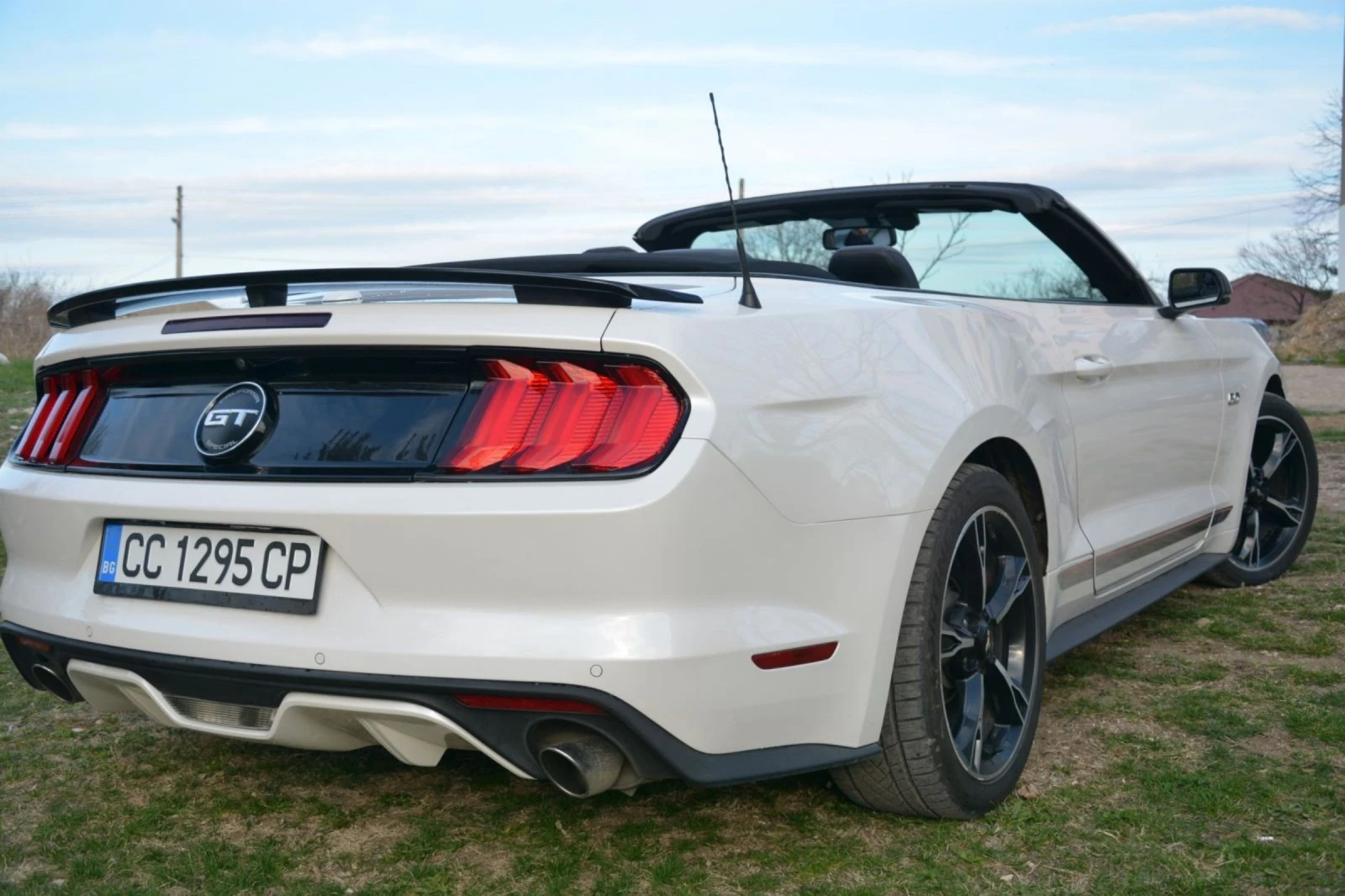 Ford Mustang GT California Special  - изображение 4