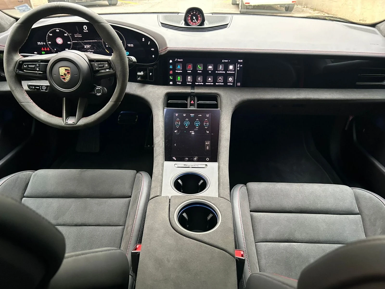 Porsche Taycan GTS/21"/BOSE/360 Kam/ACC/PERFORM/ГАРАНЦИЯ - изображение 10