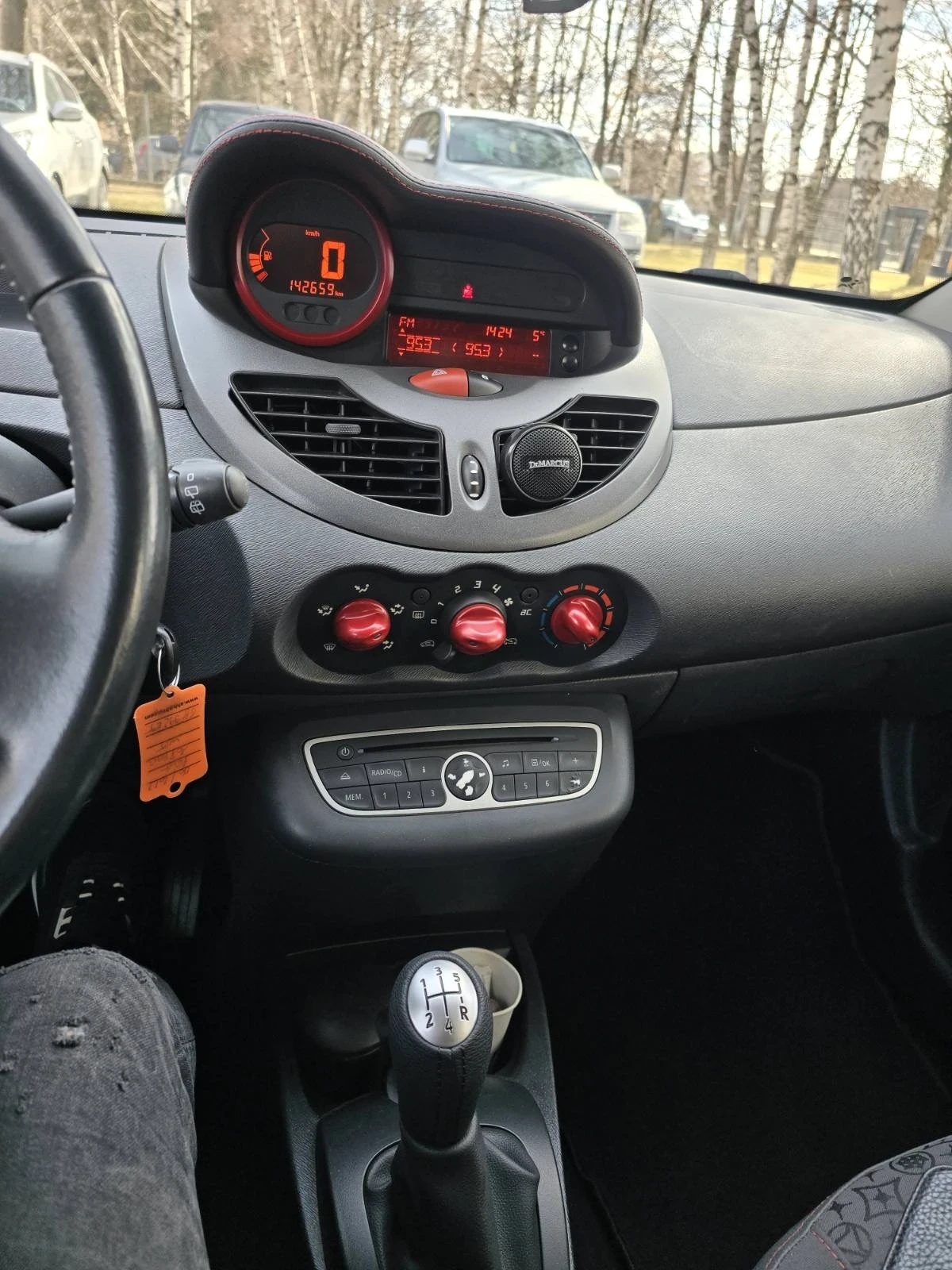 Renault Twingo 1.5 DCI - изображение 4