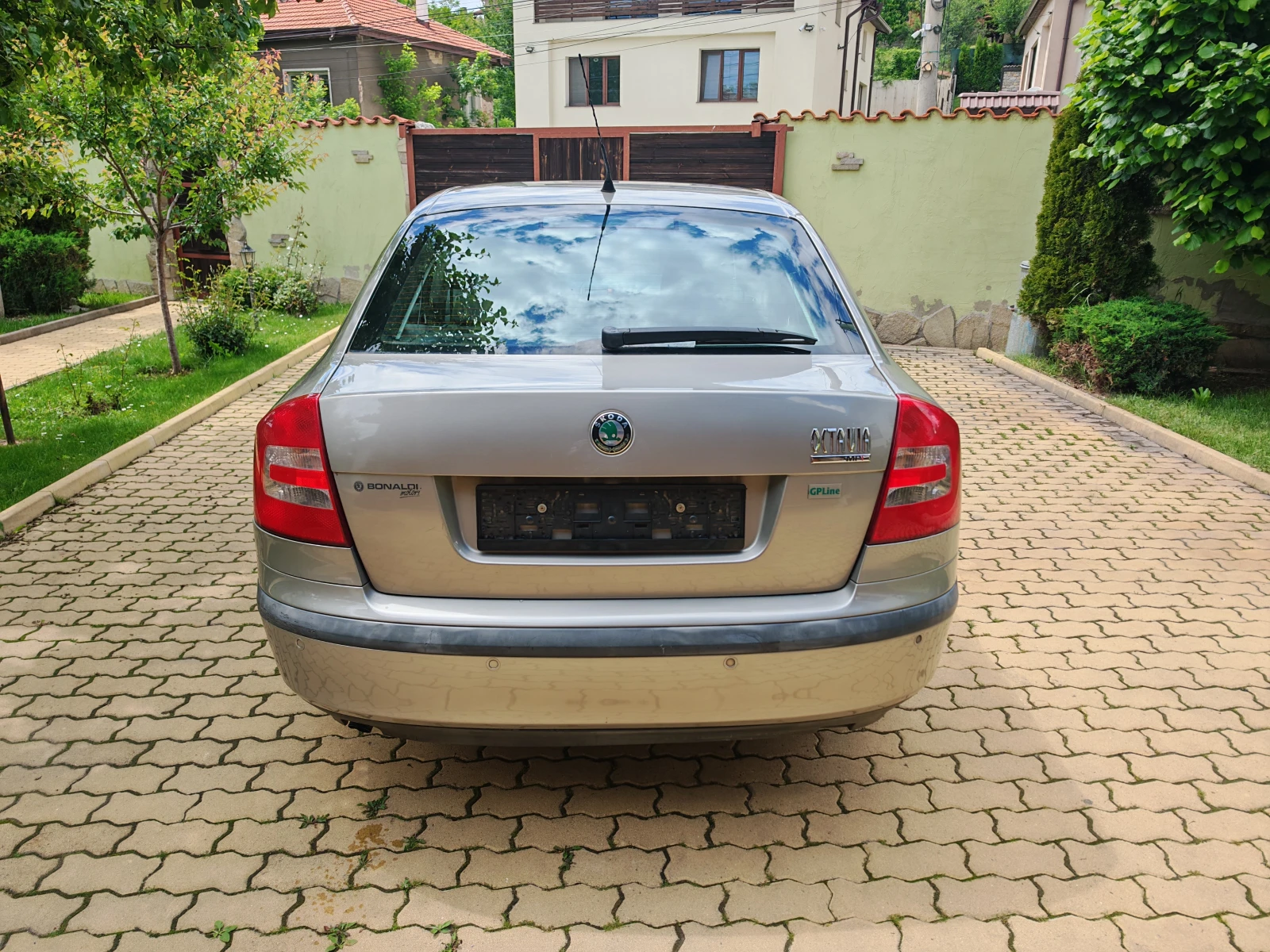 Skoda Octavia 1.6-102 к.с.-ГАЗ - изображение 5