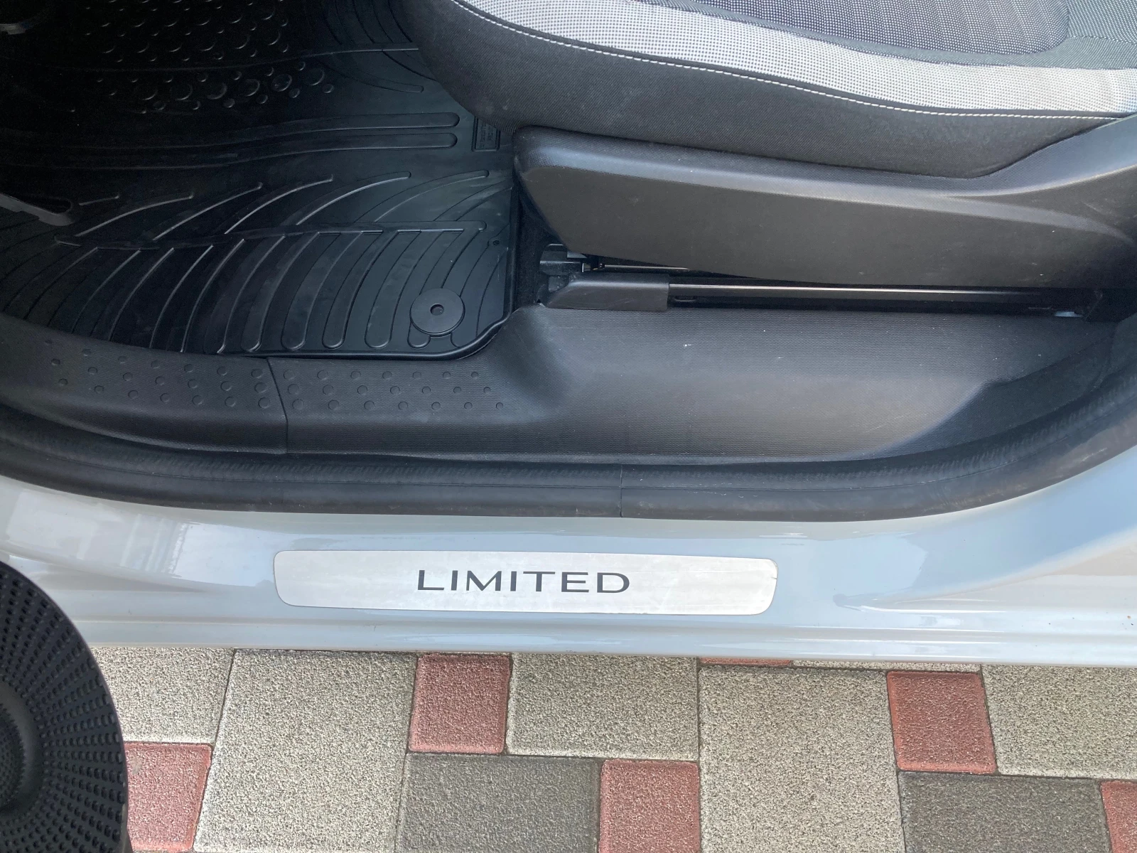 Renault Twingo LIMITED | Mobile.bg — изображение 17