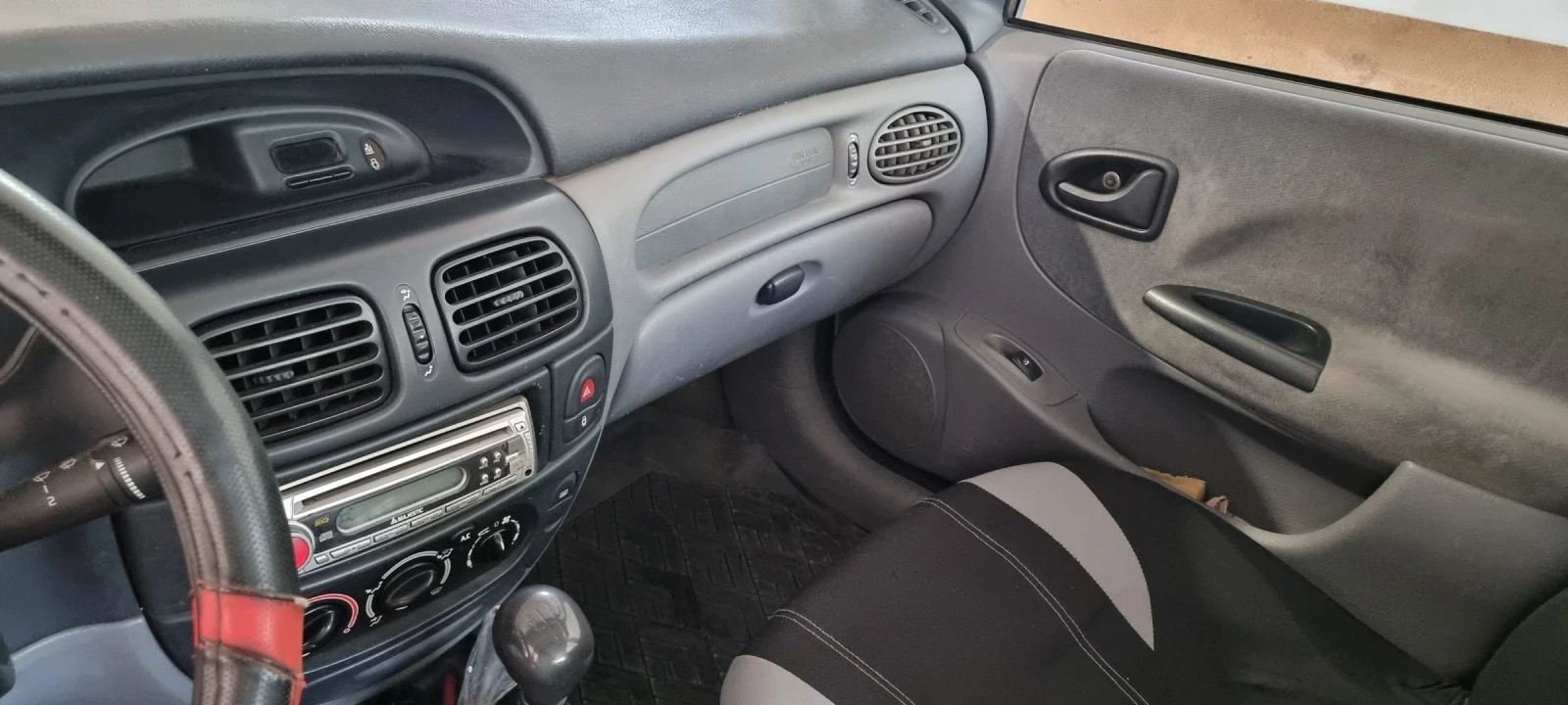 Renault Megane  - изображение 3