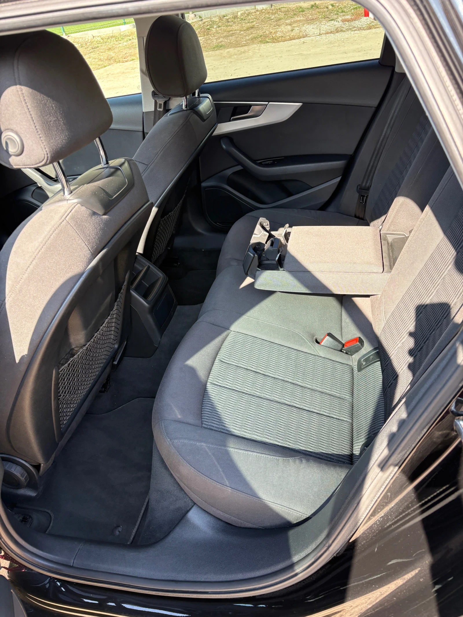 Audi A4 2.0 TDI Ultra DSG | Mobile.bg   13