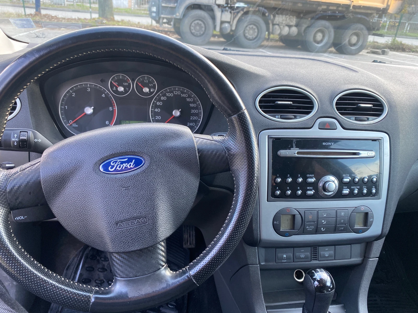 Ford Focus 1.6 tdci 109hp - изображение 9