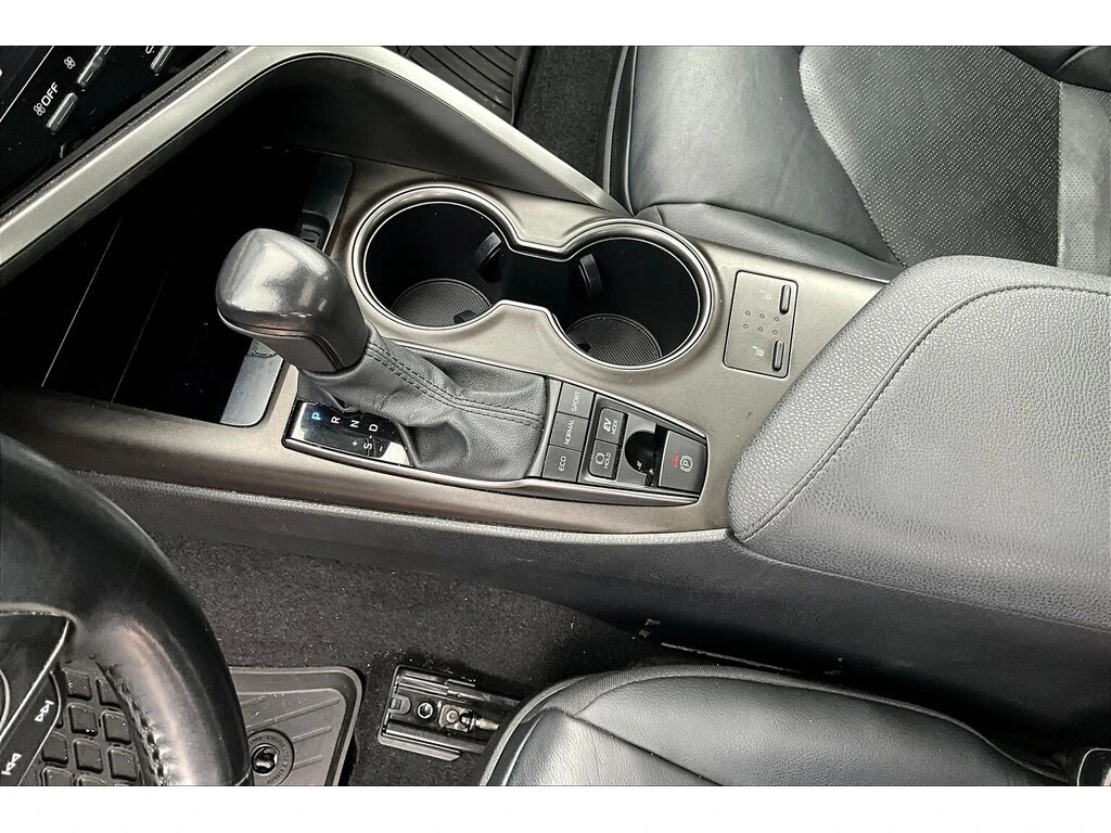 Toyota Camry HYBRID XSE * * CARFAX * *   * *  | Mobile.bg   13