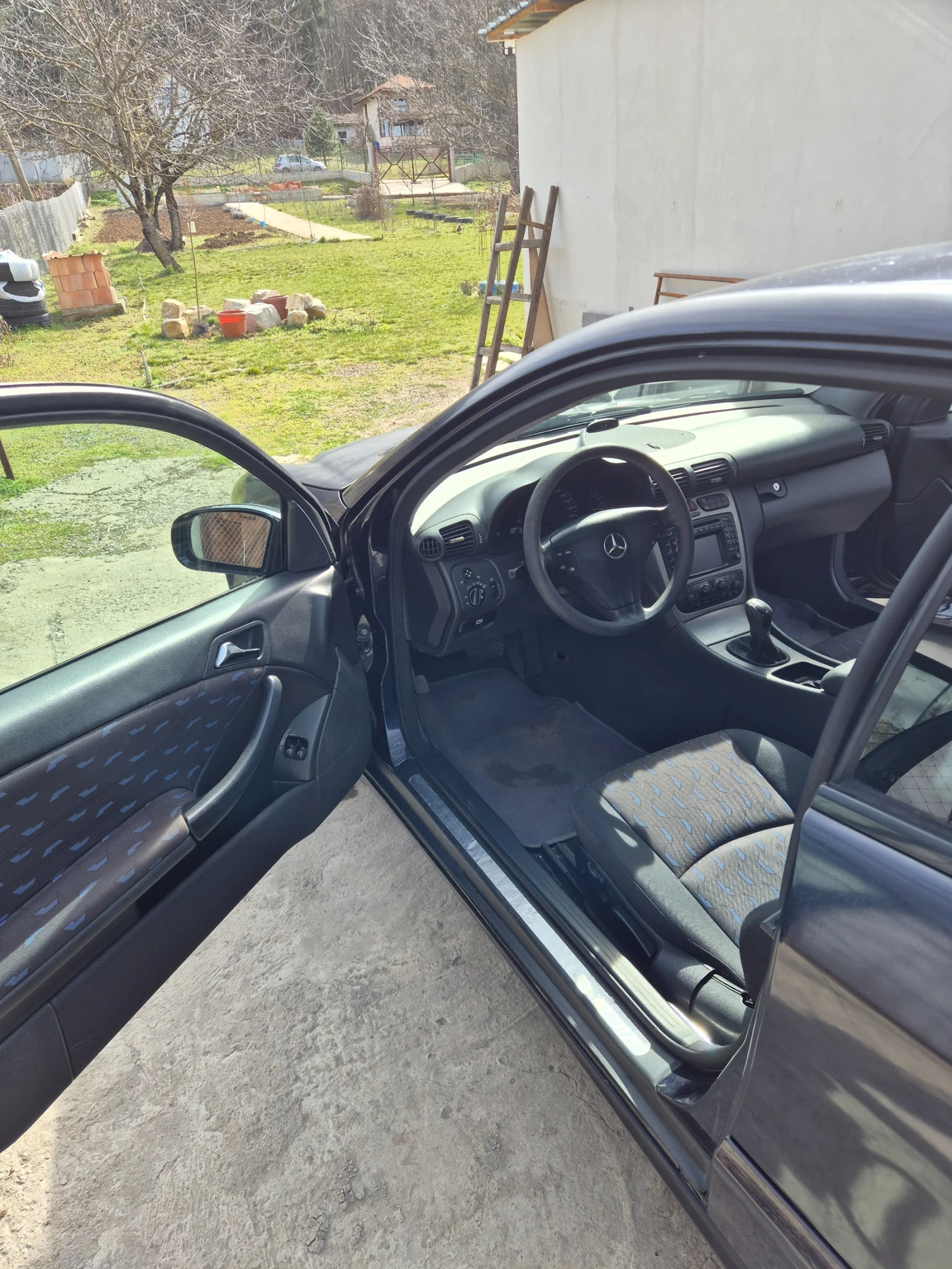 Mercedes-Benz C 220 W203, снимка 17 - Автомобили и джипове - 53814953