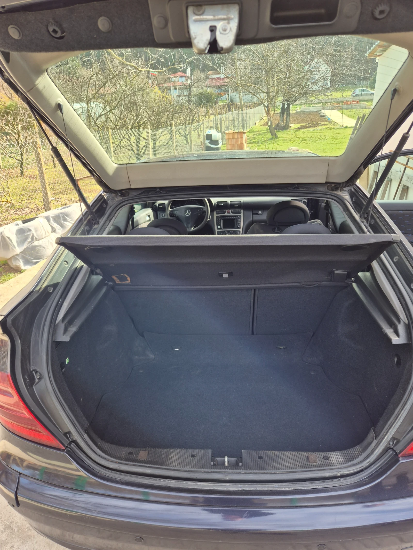 Mercedes-Benz C 220 W203, снимка 13 - Автомобили и джипове - 53814953