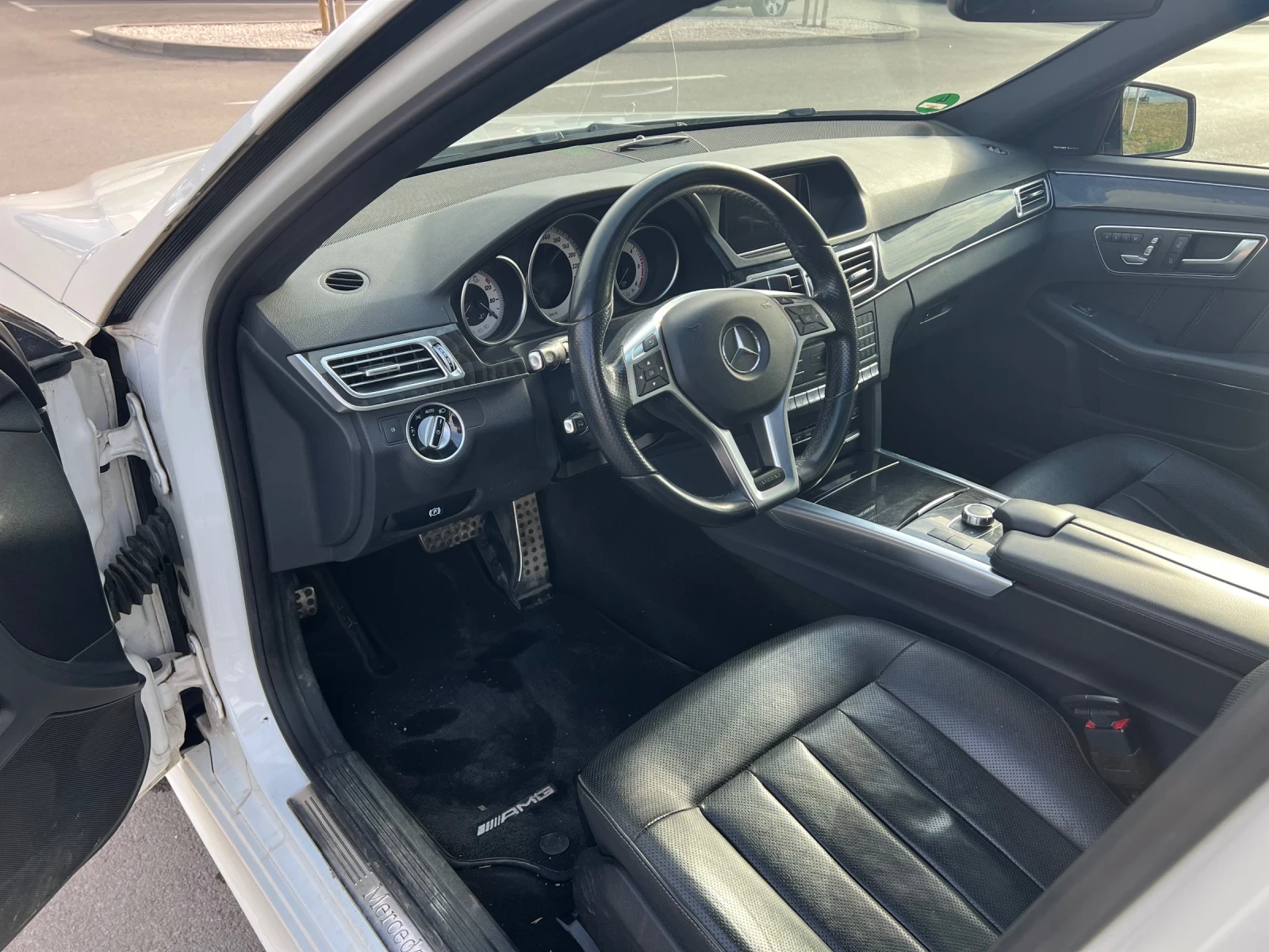 Mercedes-Benz E 350 E350 4matic Bluetec, снимка 9 - Автомобили и джипове - 53976671