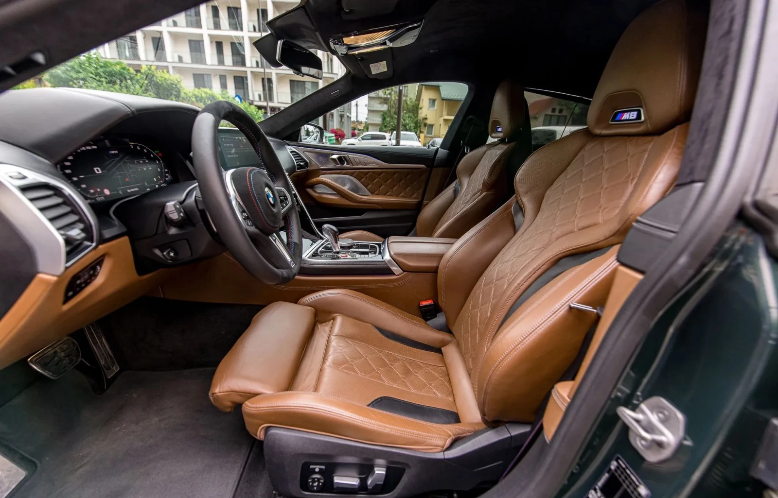 BMW M8 Competition First Edition 1/400, снимка 11 - Автомобили и джипове - 53999914