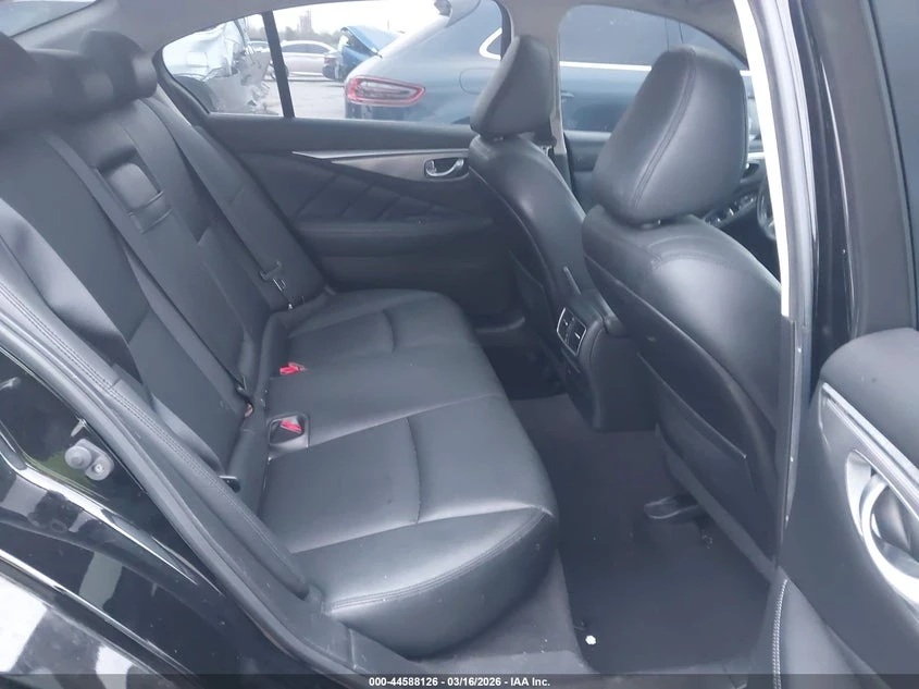 Infiniti Q50 3.7l Premium, снимка 8 - Автомобили и джипове - 54141588