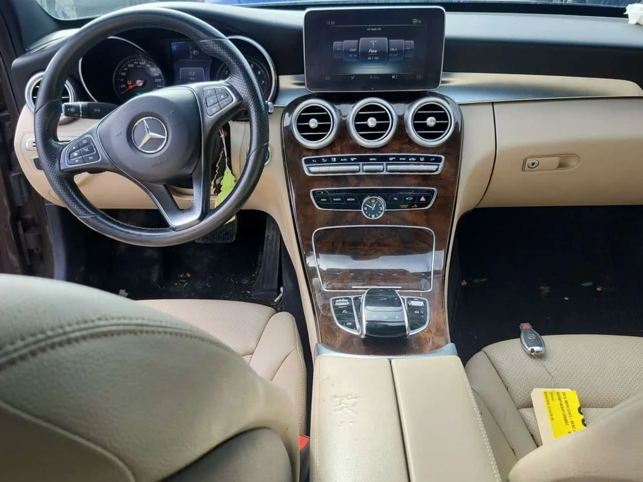 Mercedes-Benz C 300 * CARFAX * ШИБИДАХ * ПОДГРЕВИ * , снимка 9 - Автомобили и джипове - 54200504