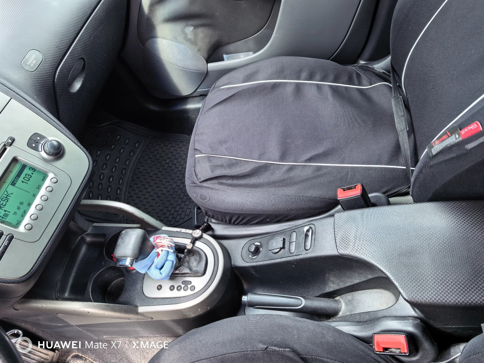 Seat Altea 2.0TDI, снимка 8 - Автомобили и джипове - 54261095