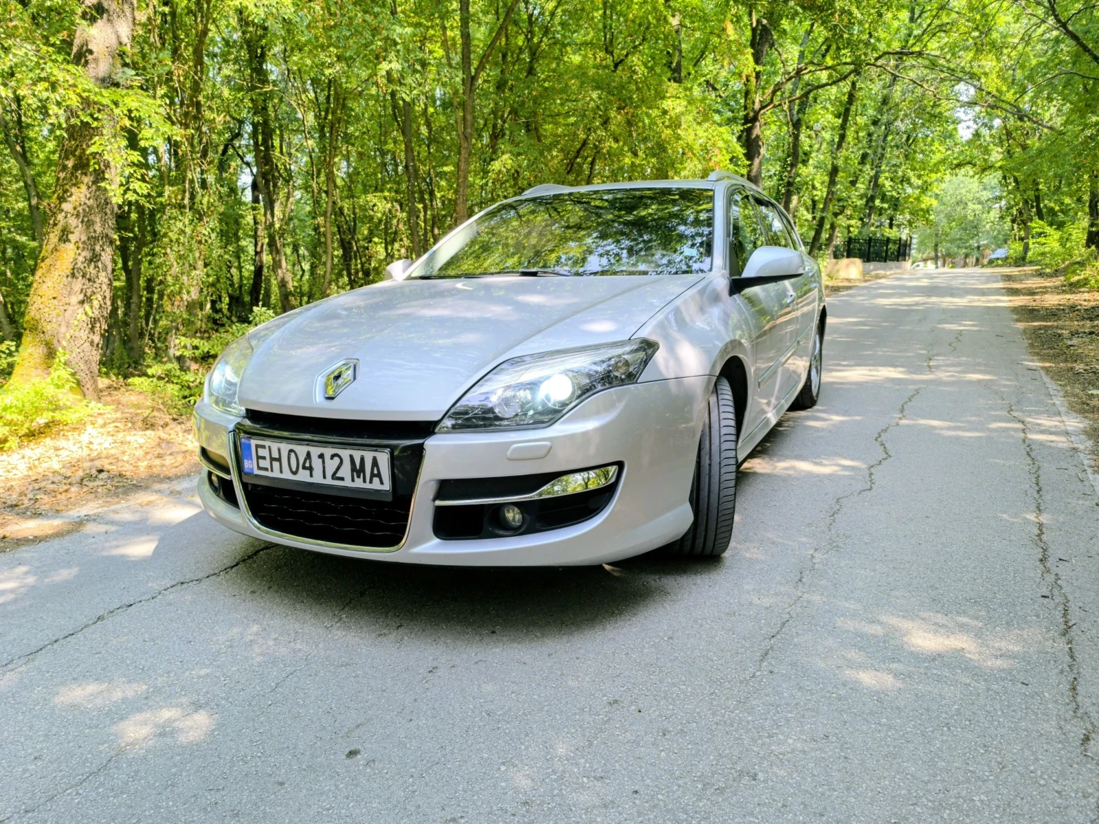 Renault Laguna 3 Grandtour, снимка 5 - Автомобили и джипове - 55872041