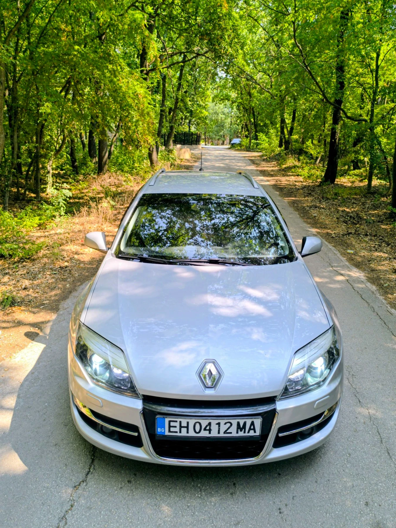 Renault Laguna 3 Grandtour, снимка 2 - Автомобили и джипове - 55872041