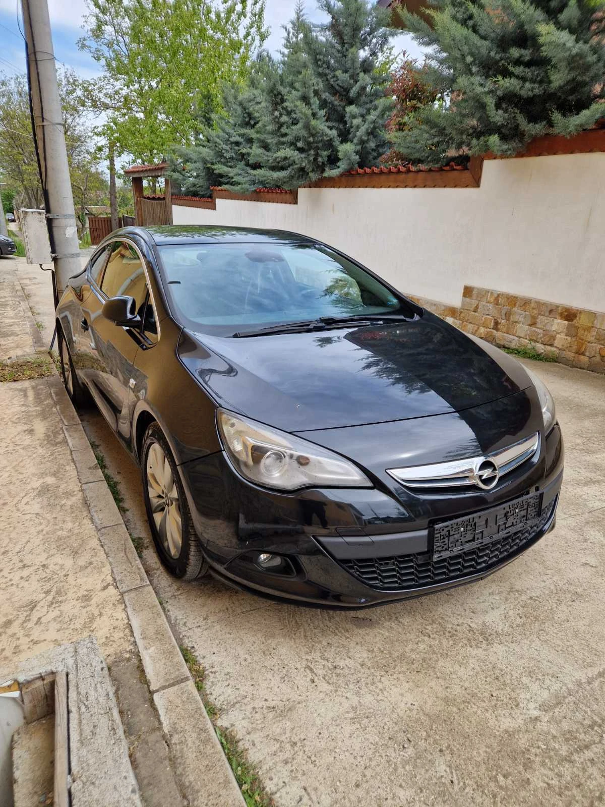 Opel Astra 1.7 GTC, снимка 3 - Автомобили и джипове - 54415776