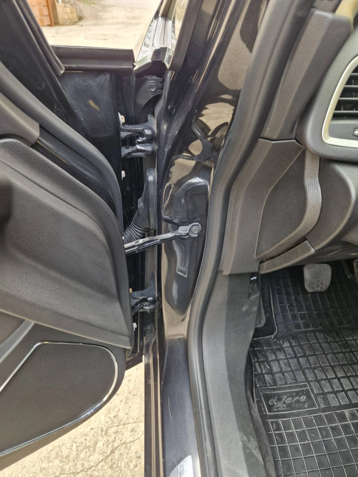 Opel Astra 1.7 GTC, снимка 16 - Автомобили и джипове - 54415776