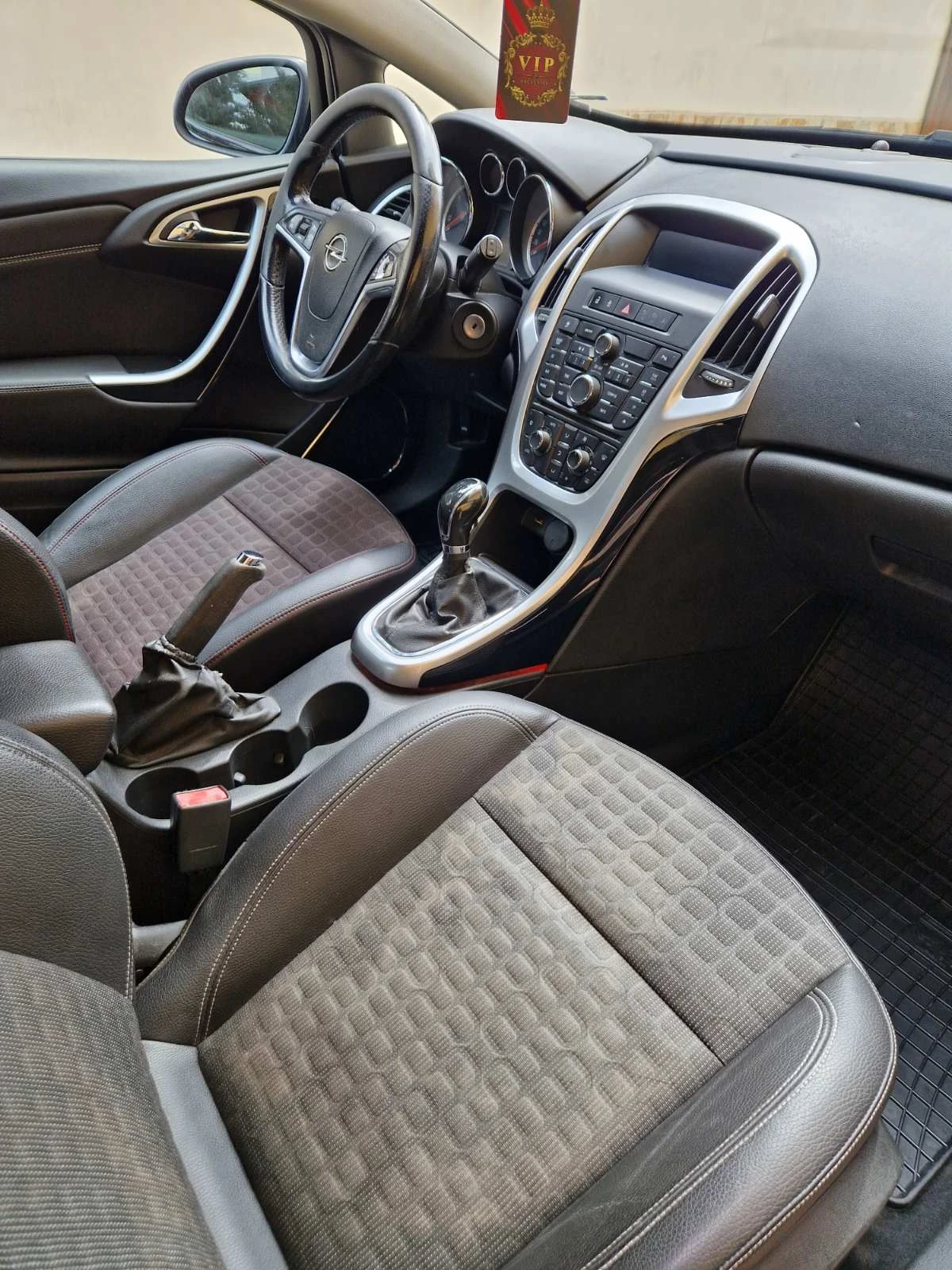 Opel Astra 1.7 GTC, снимка 13 - Автомобили и джипове - 54415776
