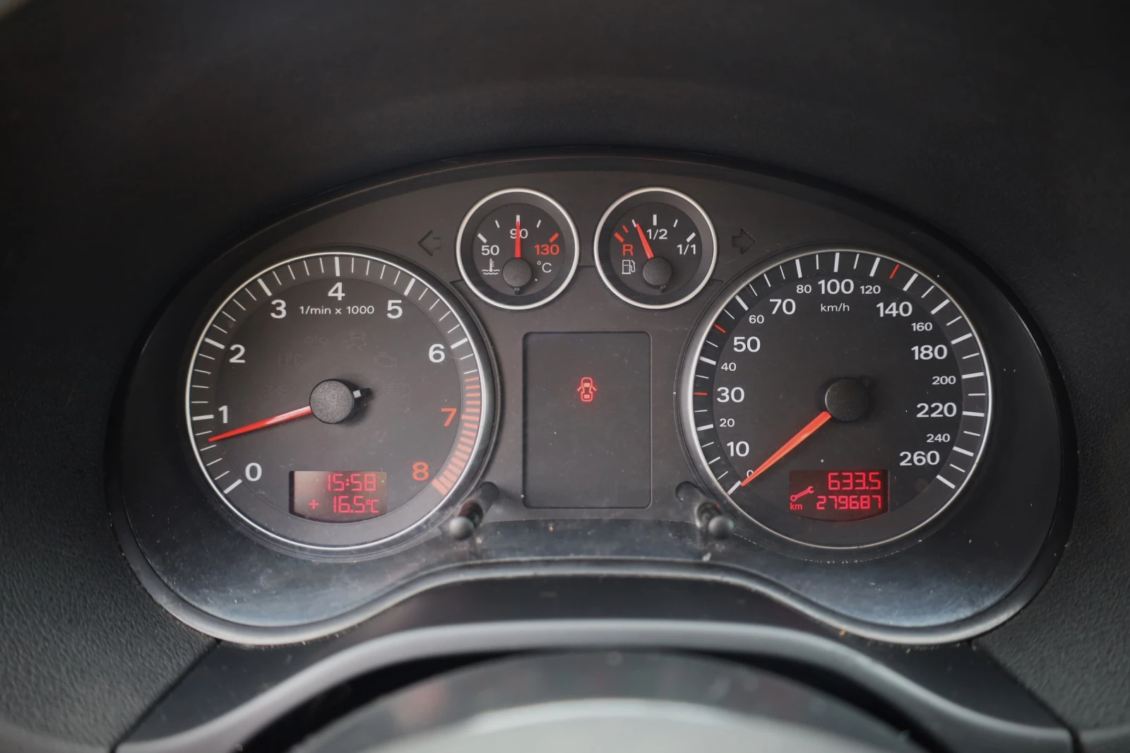 Audi A3 1, 6 TDI - лизинг без първоначална вноска, снимка 11 - Автомобили и джипове - 54483722