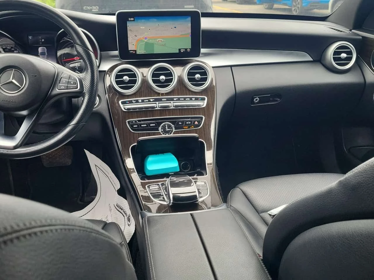 Mercedes-Benz C 300 * WAGON * 2 КЛЮЧА * ПАНОРАМА * ПОДГРЕВ * , снимка 10 - Автомобили и джипове - 54517979