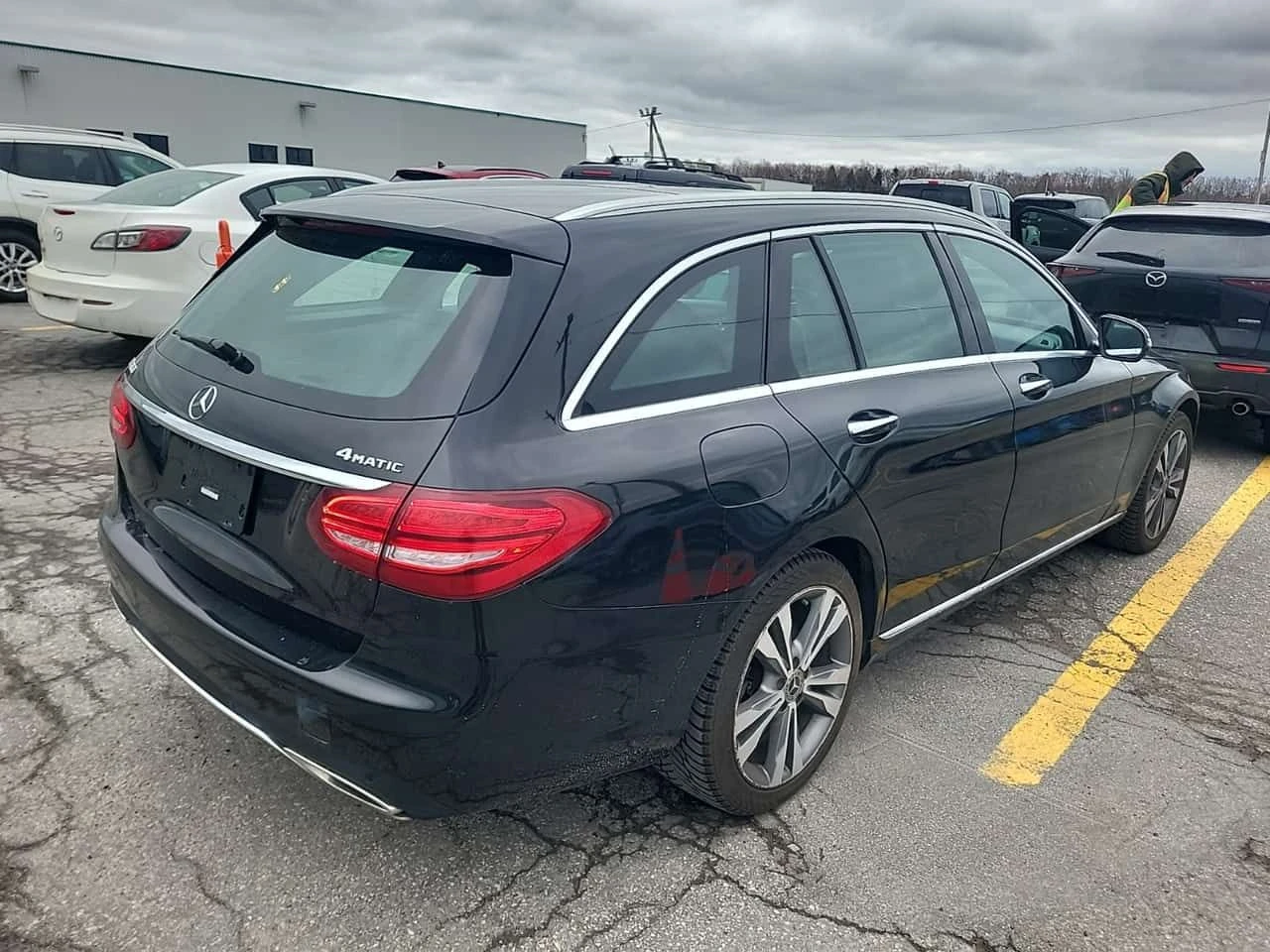 Mercedes-Benz C 300 * WAGON * 2 КЛЮЧА * ПАНОРАМА * ПОДГРЕВ * , снимка 3 - Автомобили и джипове - 54517979