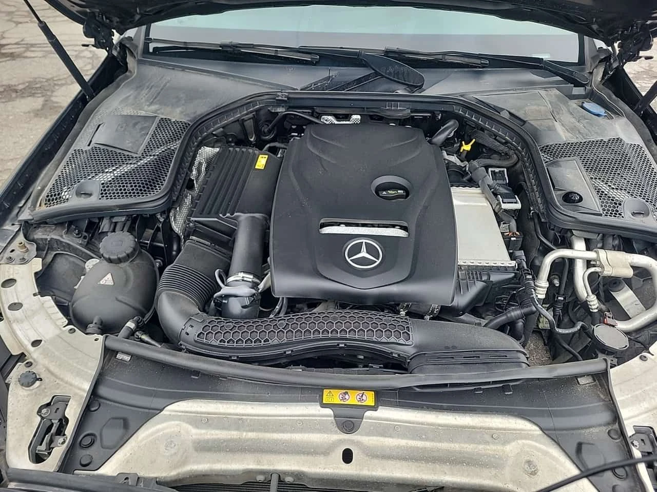 Mercedes-Benz C 300 * WAGON * 2 КЛЮЧА * ПАНОРАМА * ПОДГРЕВ * , снимка 5 - Автомобили и джипове - 54517979