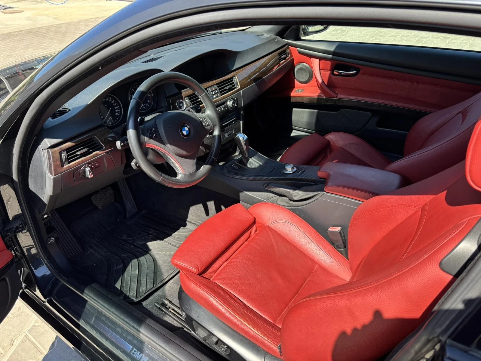 BMW 328 E92 LCI, снимка 3 - Автомобили и джипове - 54586405