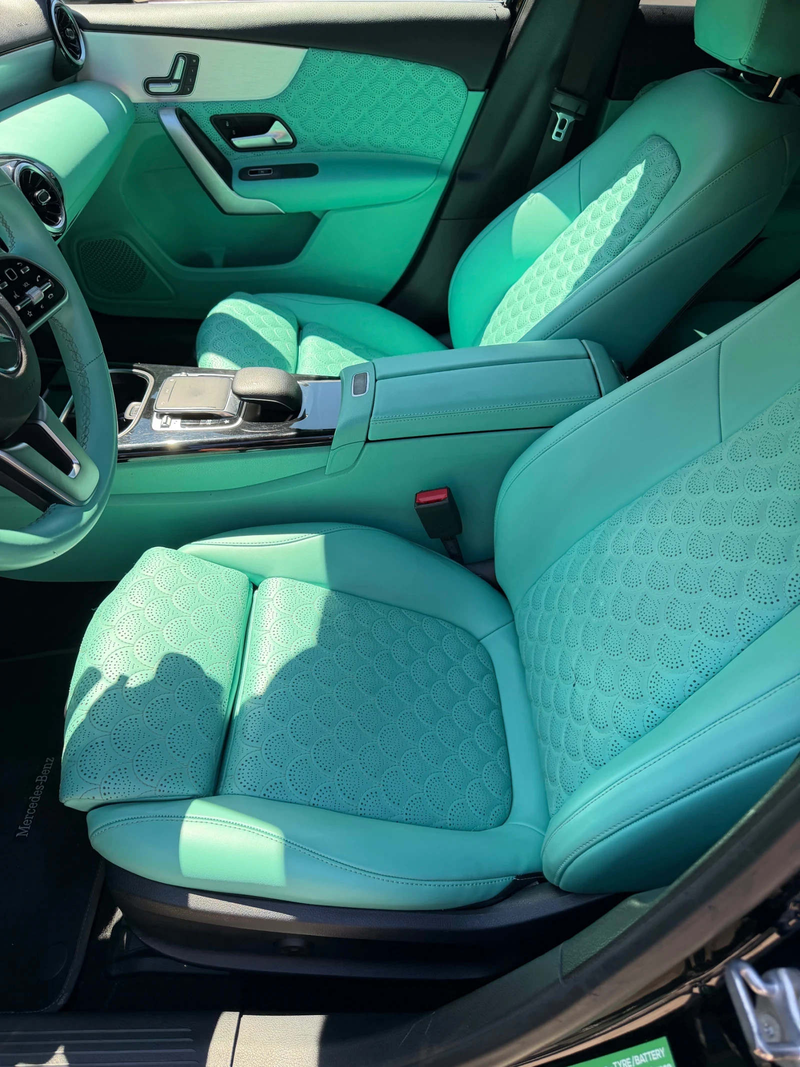 Mercedes-Benz A 220, снимка 7 - Автомобили и джипове - 54605633