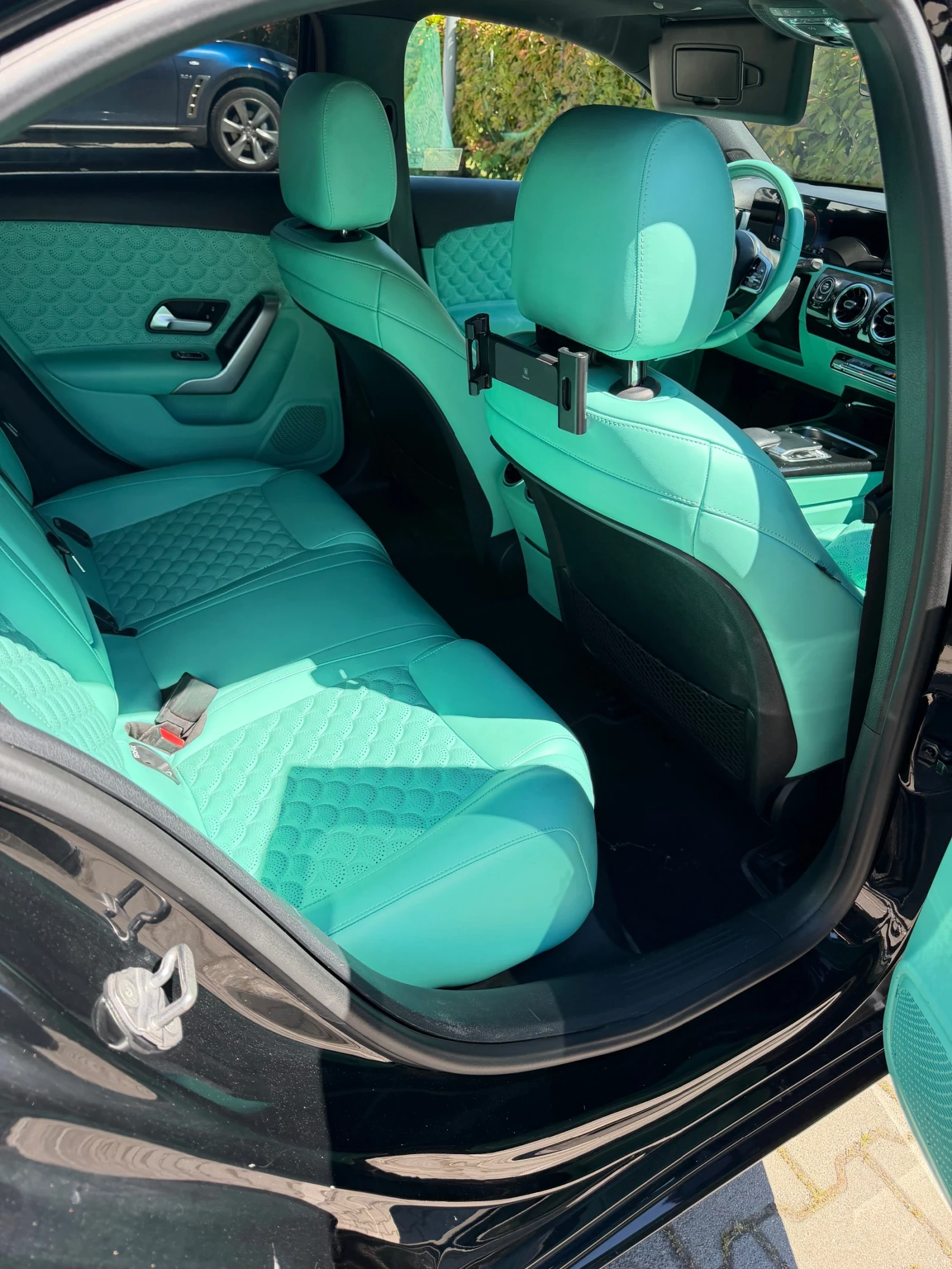 Mercedes-Benz A 220, снимка 9 - Автомобили и джипове - 54605633