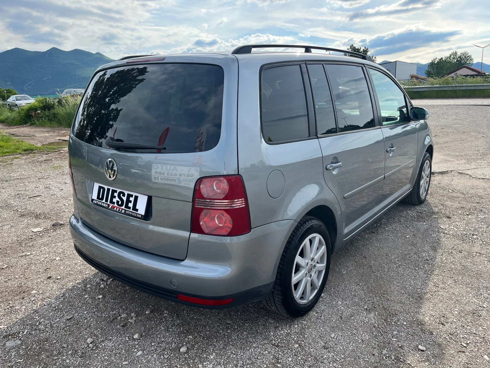 VW Touran 2.0TDI-DSG-FEIS-ITALIA, снимка 9 - Автомобили и джипове - 54624967