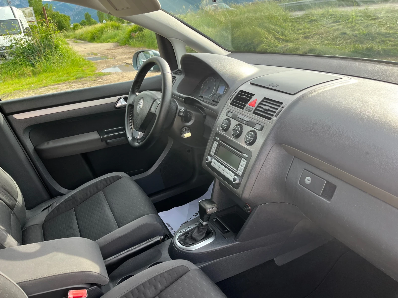 VW Touran 2.0TDI-DSG-FEIS-ITALIA, снимка 5 - Автомобили и джипове - 54624967