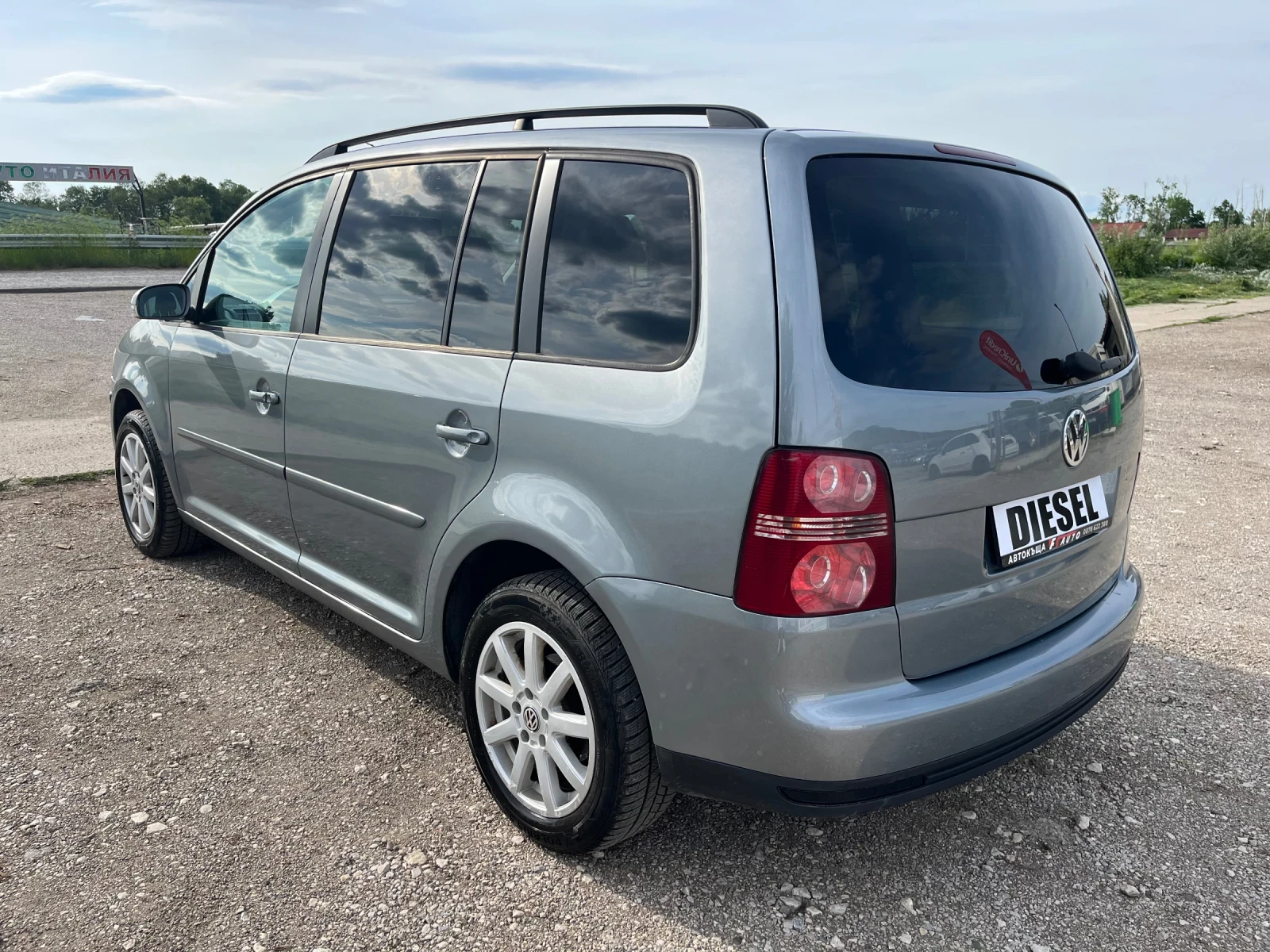 VW Touran 2.0TDI-DSG-FEIS-ITALIA, снимка 11 - Автомобили и джипове - 54624967