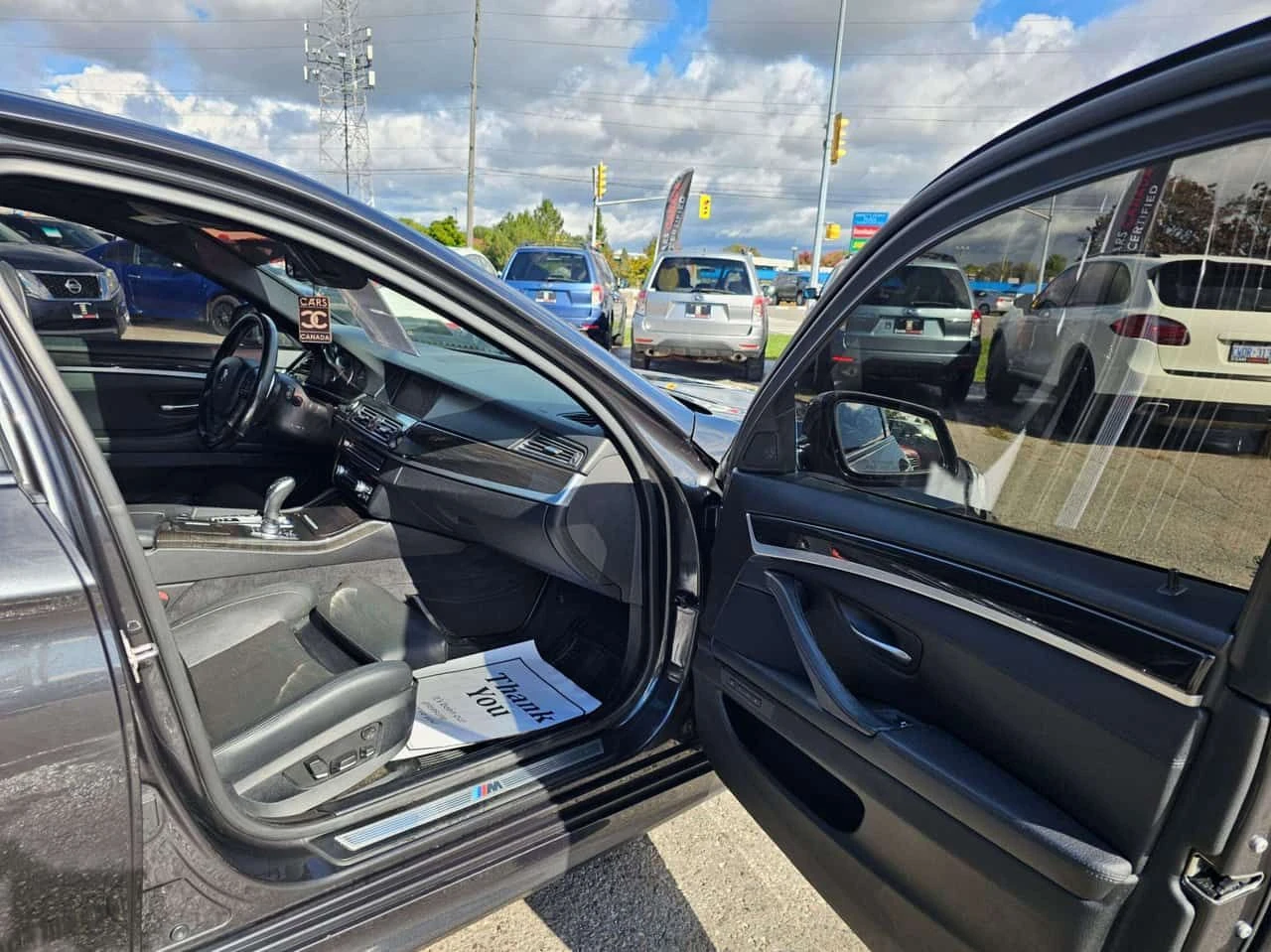 BMW 550 * 4dr Sdn 550i xDrive AWD * CARFAX * ЦЕНА ДО БГ, снимка 8 - Автомобили и джипове - 54871017