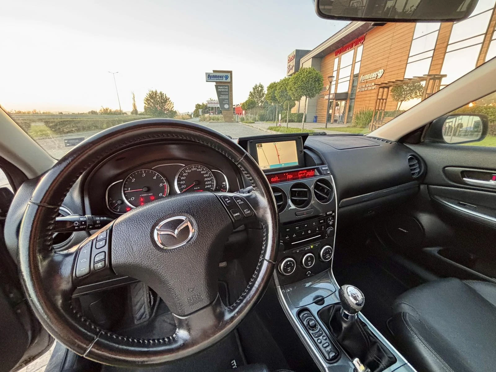 Mazda 6 Facelift 2.0d (147 к.с.), снимка 8 - Автомобили и джипове - 55085190