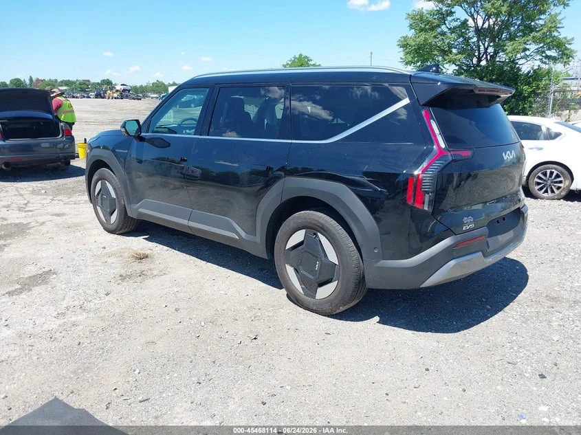 Kia EV9 Wind, снимка 3 - Автомобили и джипове - 55452388